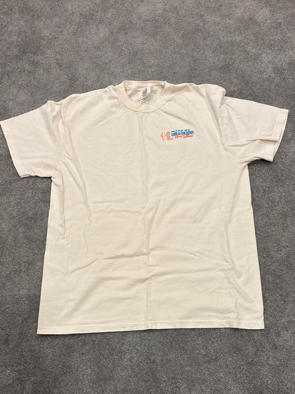 Women's Anne Wilson God & Country concert shirt Cream Graphic Short-Sleeve Tee